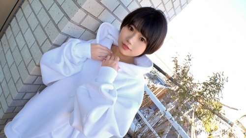 SIRO-5071: Gương mặt dễ thương, tâm hồn biến thái! Cô gái chỉ mặc áo hoodie