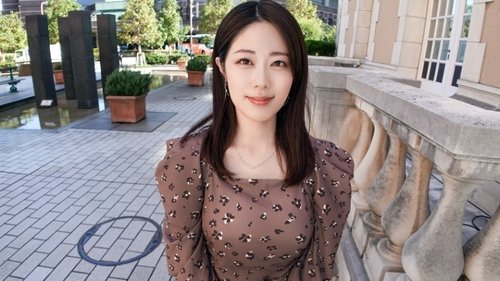 조용한 성숙녀의 첫 격렬한 섹스: 풍만한 몸매와 큰 가슴
