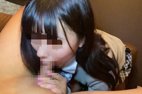 少女顔面潮吹き！可愛い顔に大量の精液ぶっかけ 無修正素人