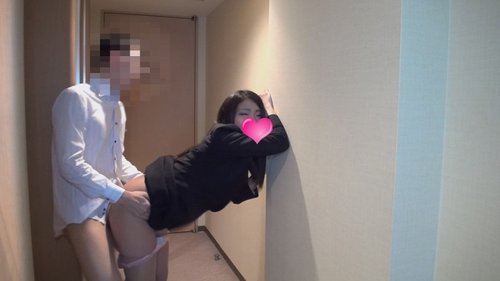 FC2-PPV-426712: Naughty New Employee Ayumi Gets Creampied Uncensored